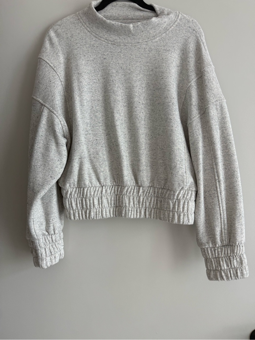 Varley Heather Gray Cropped Pullover Sweater